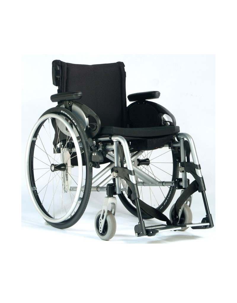 Silla de ruedas en aluminio SUNRISE Quickie Easy Max. Reposapiés desmontables Silla de ruedas en aluminio SUNRISE Quickie Easy Max. Reposapiés desmontables
