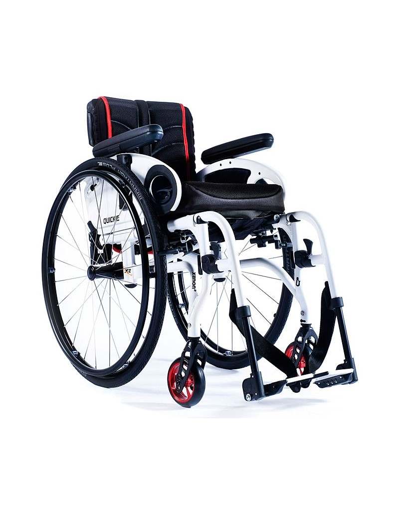Silla de ruedas en aluminio SUNRISE Quickie Xenon 2 reposapiés desmontables Silla de ruedas en aluminio SUNRISE Quickie Xenon 2 reposapiés desmontables